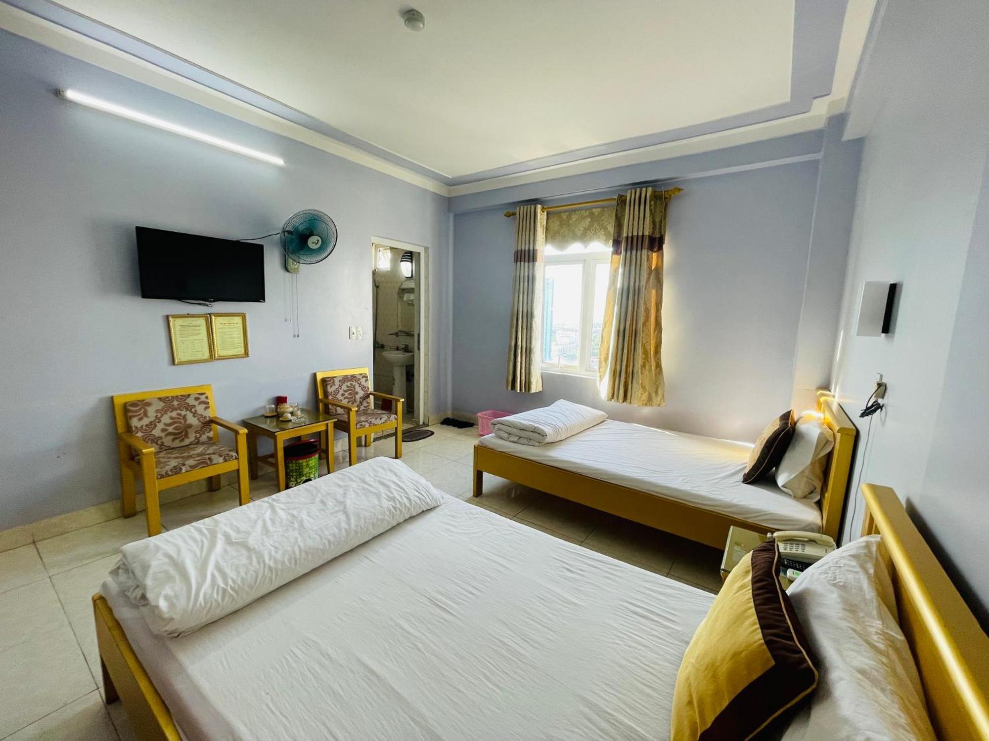 Khach San Ngoc Ly 8 Hotell Thanh Hóa Eksteriør bilde